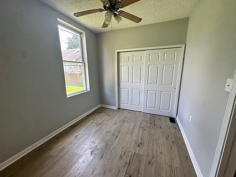 684 Williams Ave — Photo 5