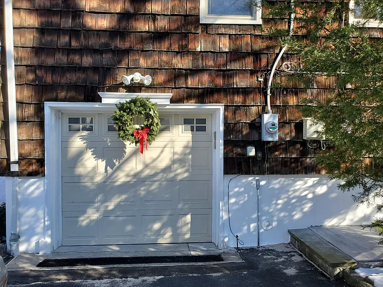 215 Harriman Rd — Photo 12