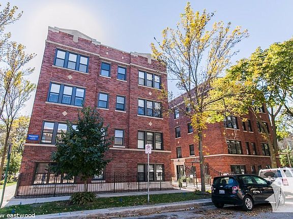 2nd image of 2201 W Eastwood Ave #828