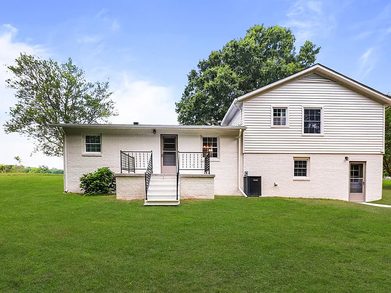 1250 Wooden Bridge Rd — Photo 22