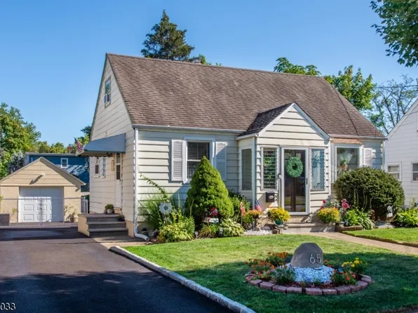 65 Maple Hill Rd, Clifton City, NJ 07013