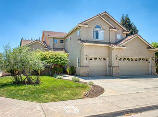 2868 Portals Ave, Clovis, CA 93611