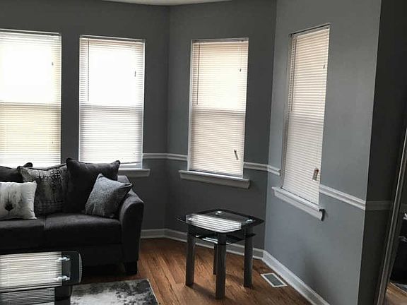 4th image of 7824 S Oglesby Ave