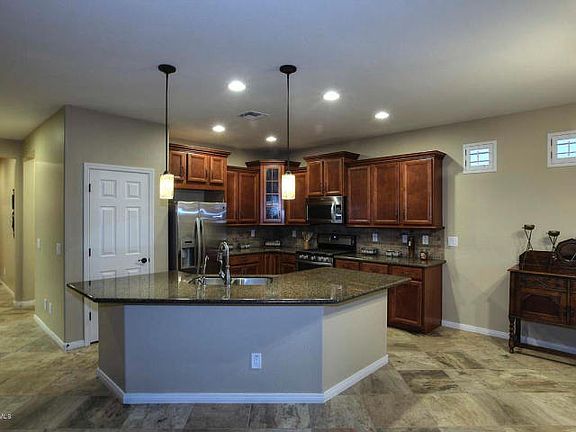 4th image of 17180 S 174th Dr