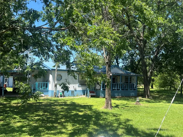 204 E Laura Ave, Quinlan, TX 75474