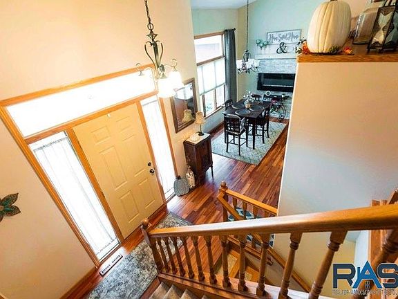 2nd image of 7617 W Emily St