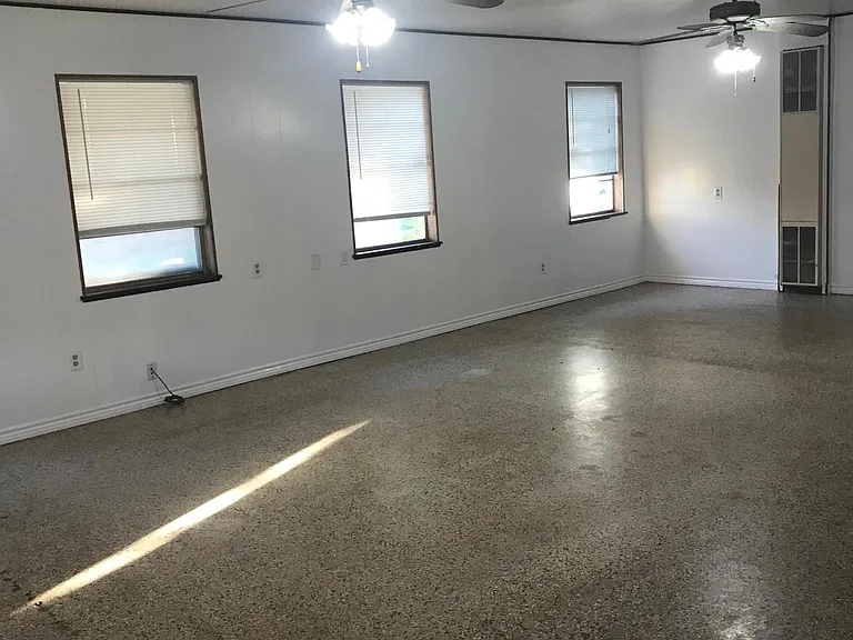 1400 Wren Ln — Photo 19