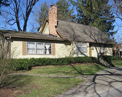 2nd image of 520 N Elm St