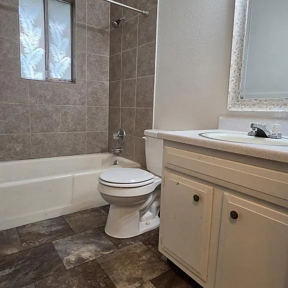 1521 Wilder Ave #1 — Photo 6