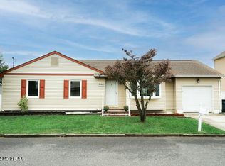 1220 Neptune Ave, Beachwood, NJ 08722