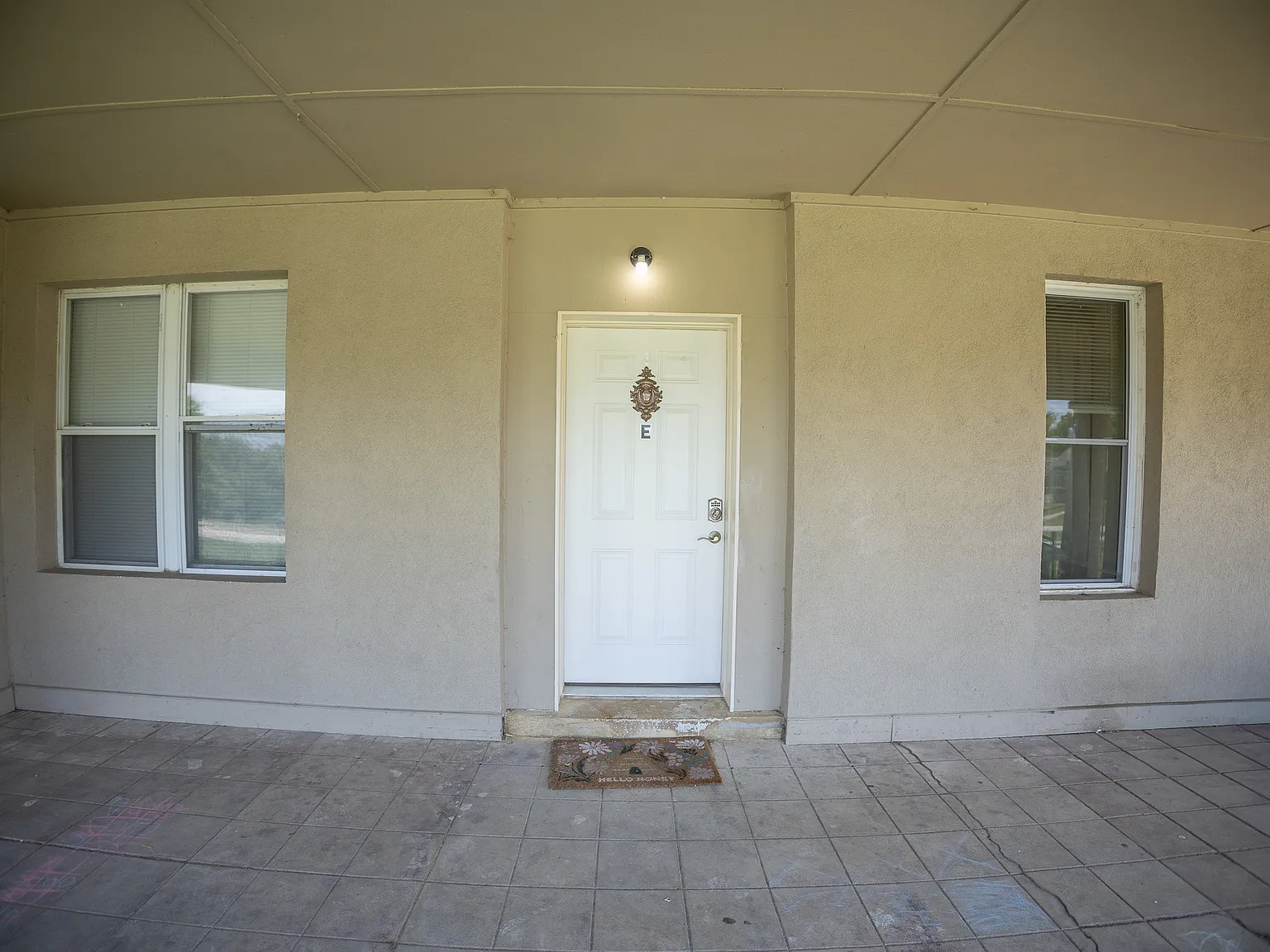 901 Jackson Street - E — Photo 2