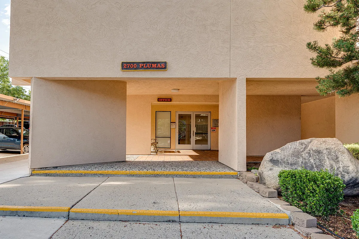 Building Photo - 2700 Plumas St #106
