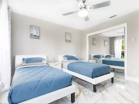 4th image of 2060 Amesbury Circle