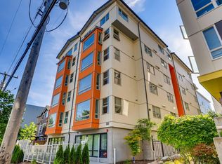 4521 8th Ave NE #401, Seattle, WA 98105