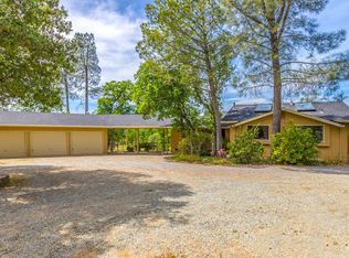 21019 Red Hawk Ln, Redding, CA 96003