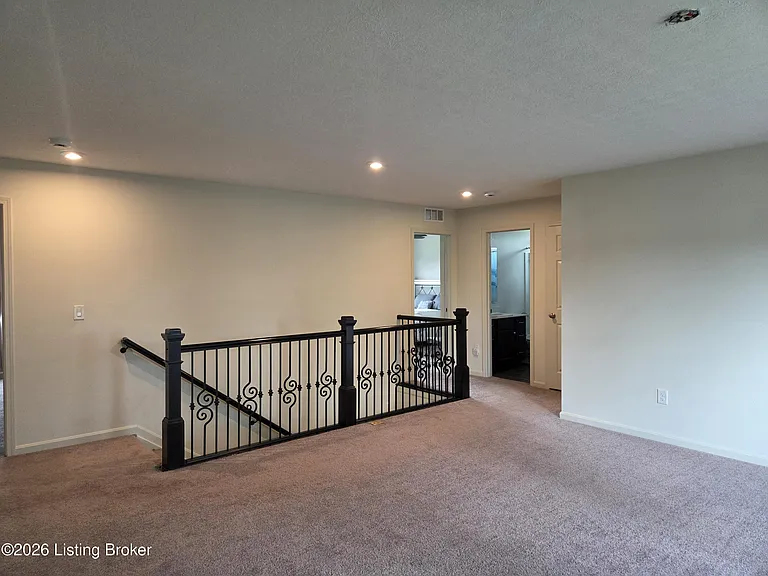 108 Strawberry Field Dr — Photo 33