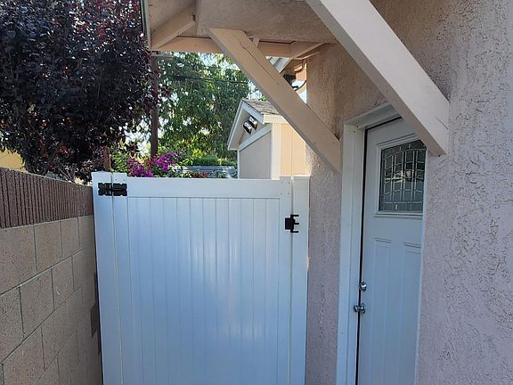 2nd image of 5736-1 Lorelei Ave
