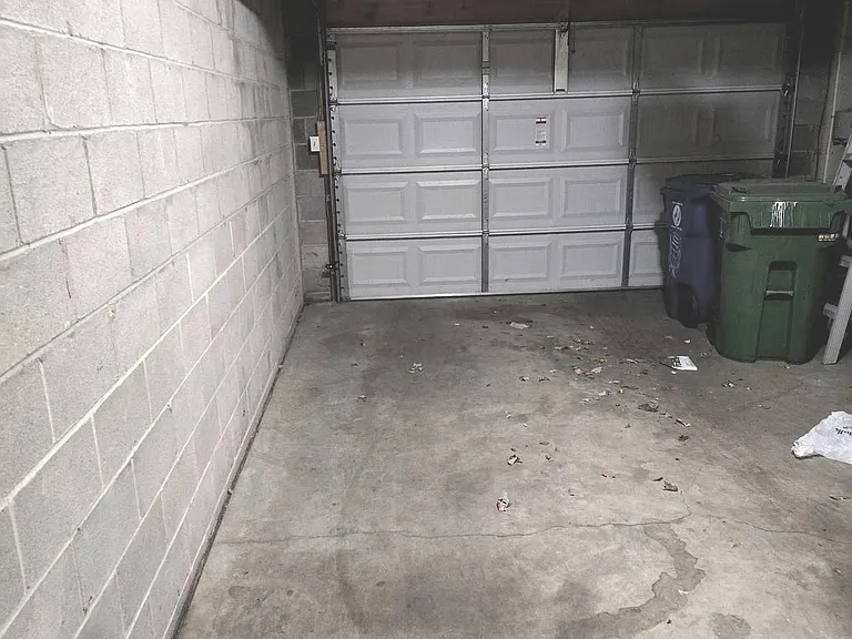 704 S Bond St — Photo 27
