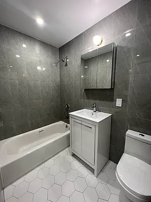 Rented by Oxford Property Group | media 5