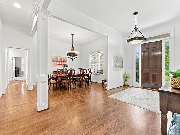 5th image of 142 E Pleasant Colony Dr