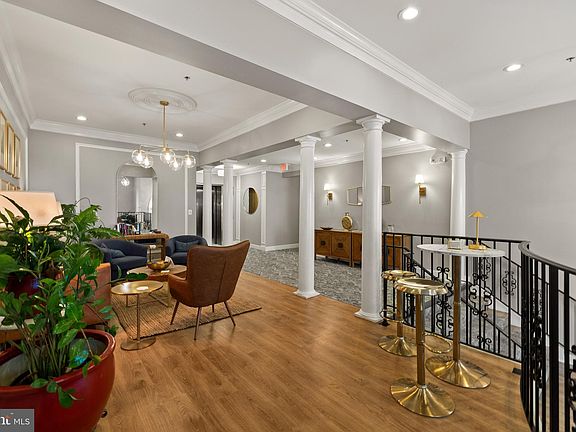 3rd image of 171 Somervelle St APT 403