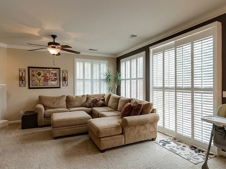 5170 Garlenda Dr — Photo 12