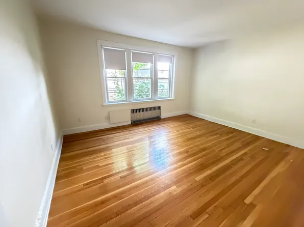 27 Lancaster Ter, Brookline, MA