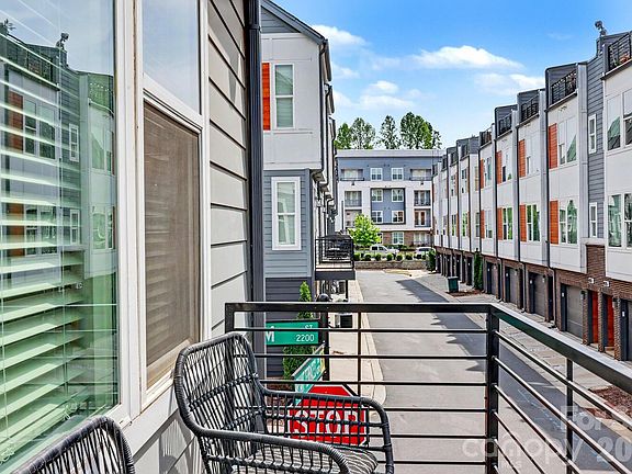5th image of 2032 Bryant Park Dr