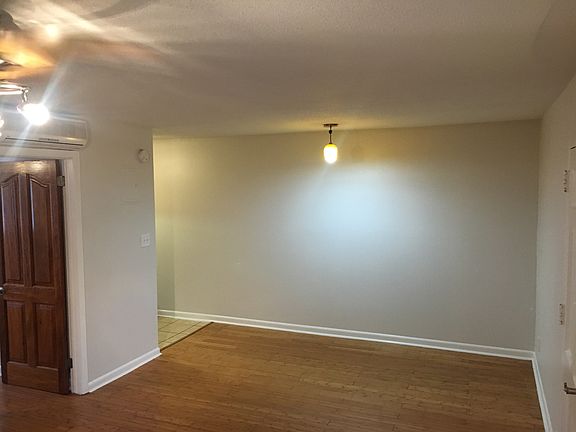 3rd image of 3119 W Deleon St #24
