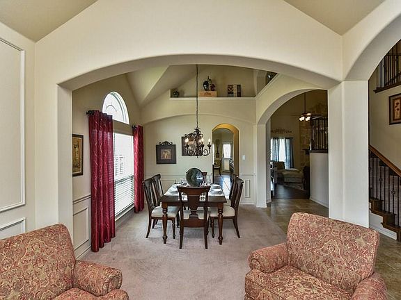 4th image of 4828 Tuscany Ln