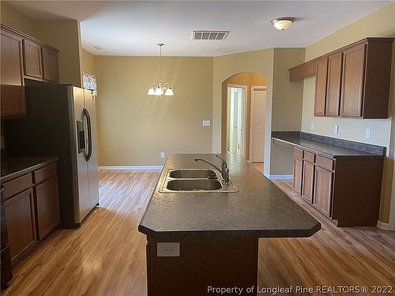 5th image of 743 Highgrove Dr