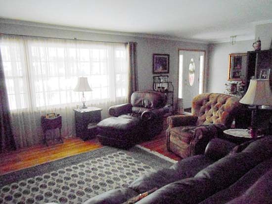5th image of 1104 Highland Park Dr