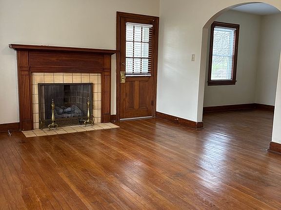 3rd image of 1814 S Highland Ave