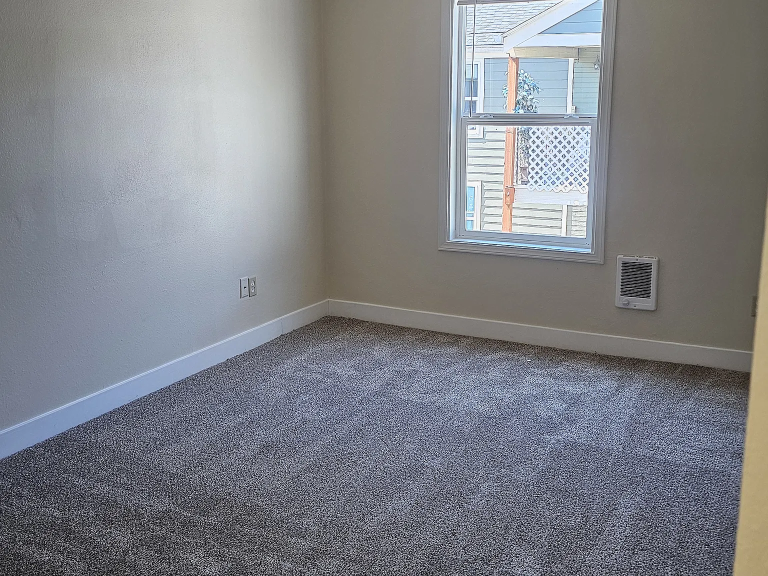 SE 92nd Ave, Portland — Photo 3