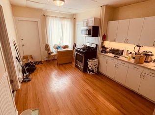 219 Maverick St #1R, Boston, MA 02128