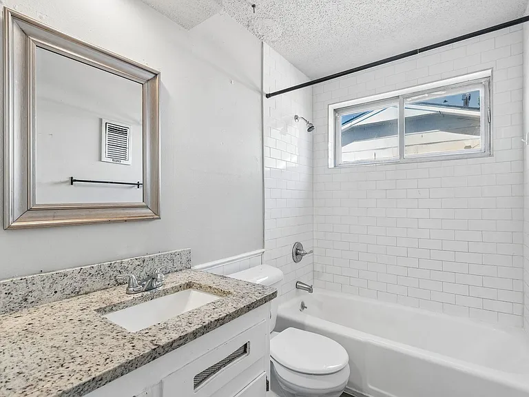 4008 SE 46th St — Photo 19