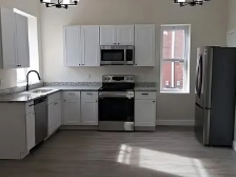 4266 Washington Blvd #2 — Photo 10