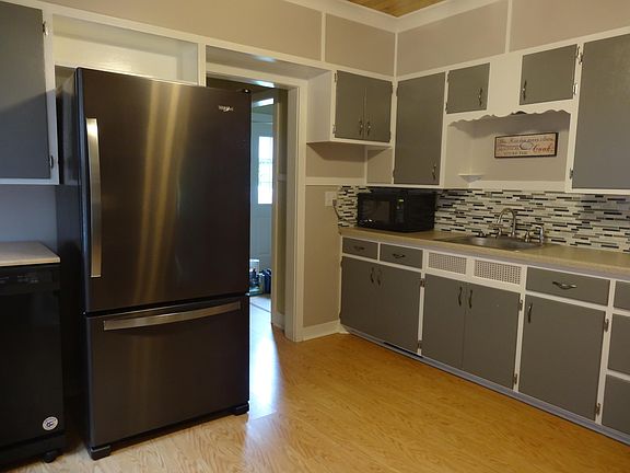 3rd image of 1022 S Park St APT 1