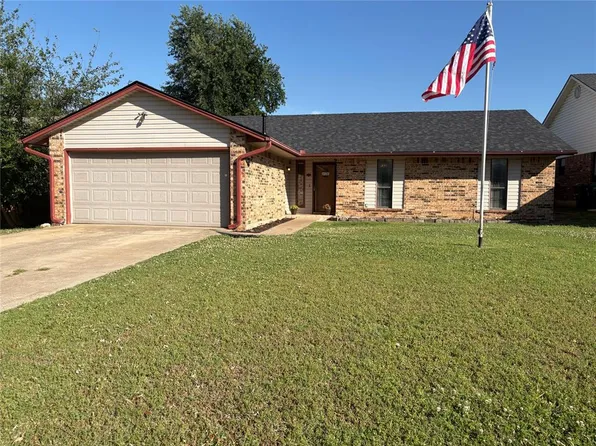 11720 SW 3rd Ter, Yukon, OK 73099