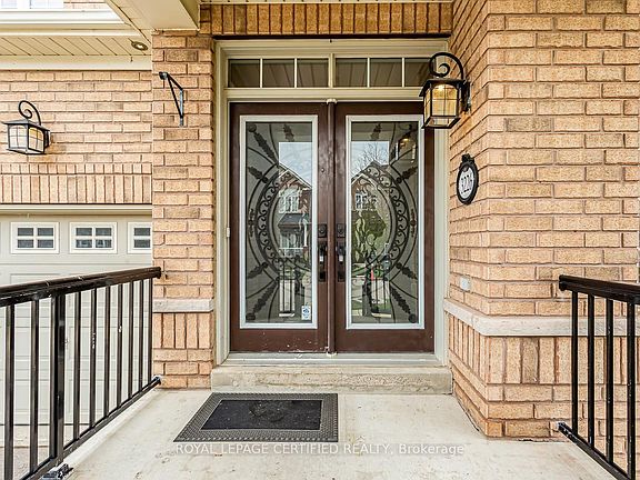 3rd image of 3226 Paul Henderson Dr