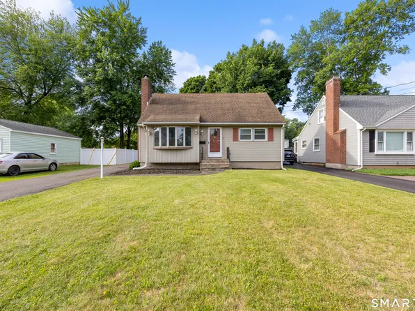 39 Whiteside Street, Newington, CT 06111