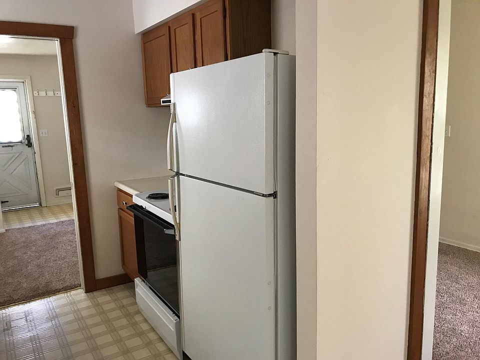 2nd image of 2508 Whittier Ave