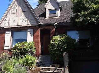 1406 NE 70th St, Seattle, WA 98115