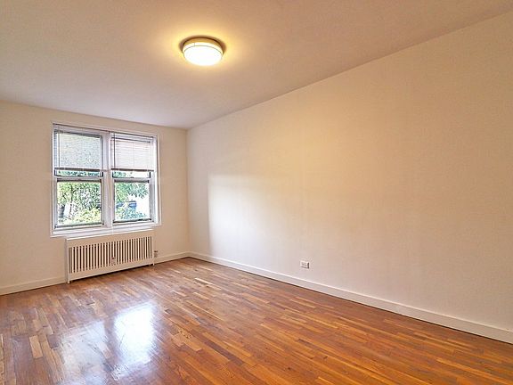 4th image of 2215 Cruger Ave APT 2G