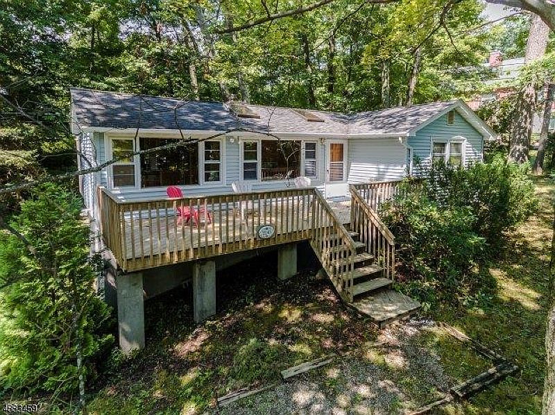 1st image of 2243 Lakeside Dr W