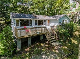 2243 Lakeside Dr W, Highland Lakes, NJ 07422