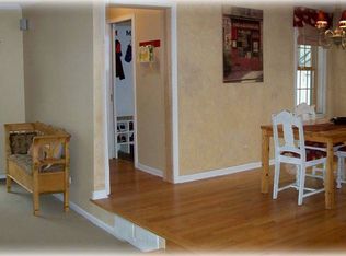 629 N Main St, Naperville, IL 60563