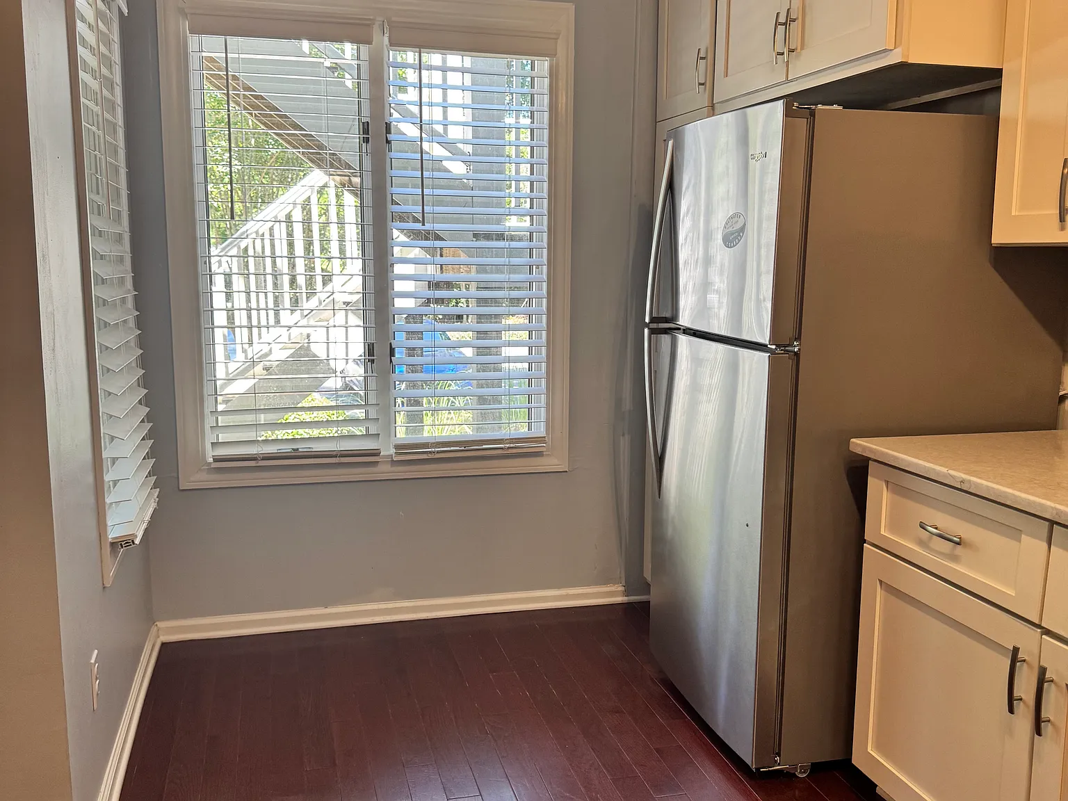 2 bed, 1128 sqft, $2,300 — Photo 4