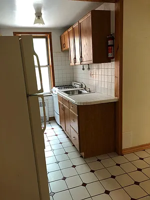 Rented by Prime Realty | media 16