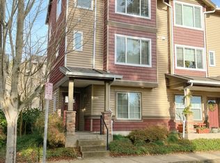 10582 NE Cedar Falls Loop, Hillsboro, OR 97006